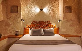 Canyon Cave Hotel